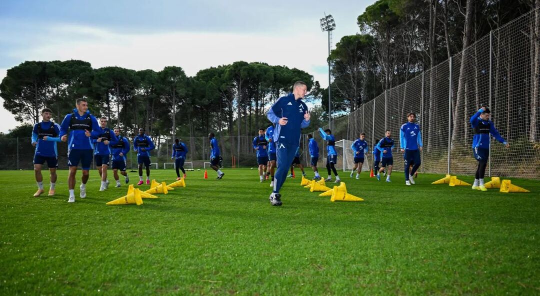 Левски с две тренировки в четвъртък