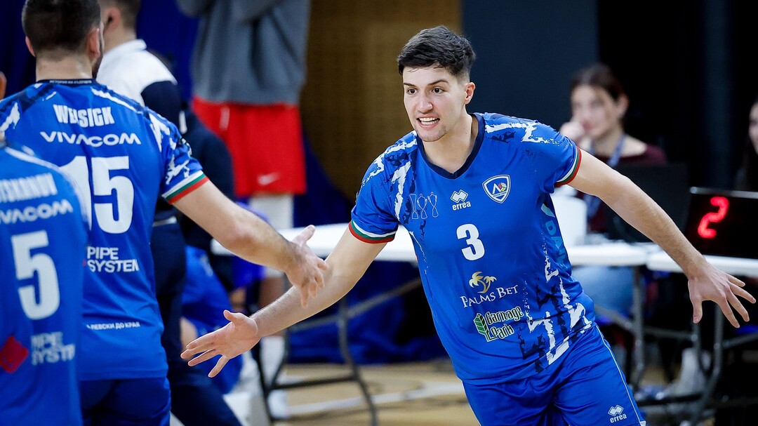 Левски започва защитата на Купата на България днес срещу Пирин