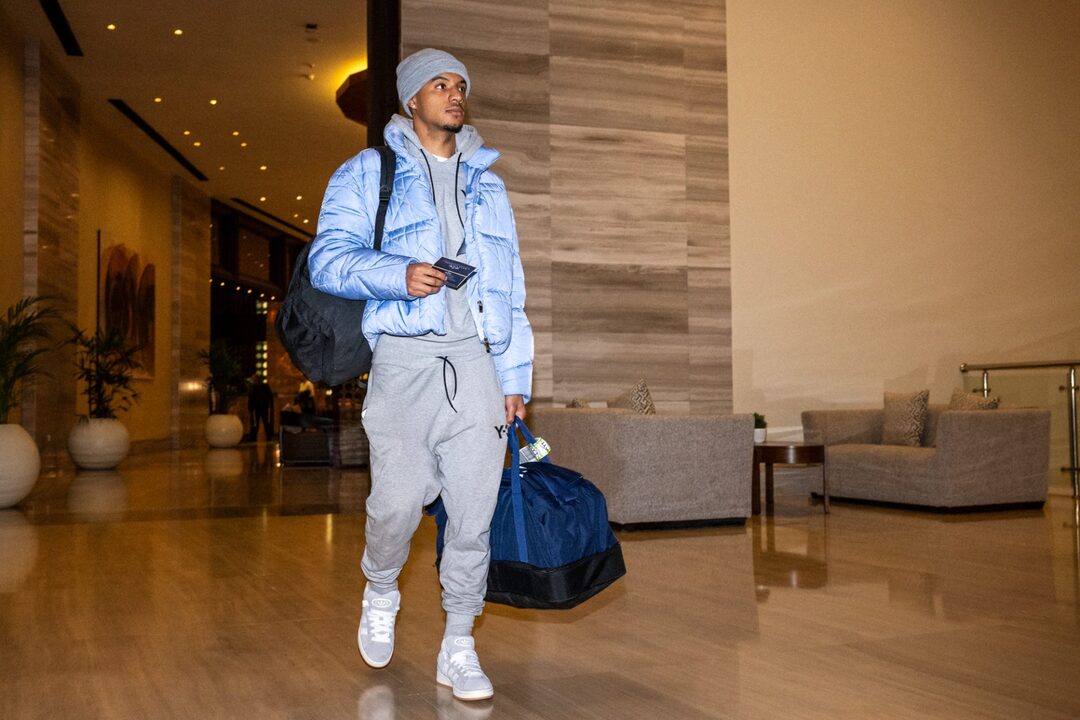 Армстронг Око-Флекс се присъедини към лагера на Левски