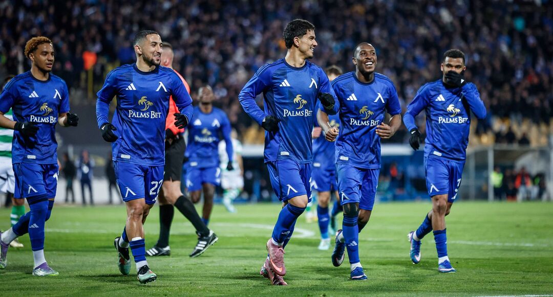 Левски триумфира над Черно море