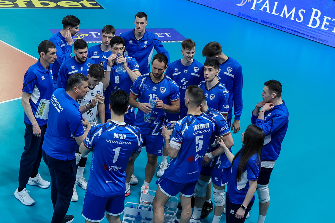 Левски отстъпи на Нефтохимик, серията продължава в Бургас