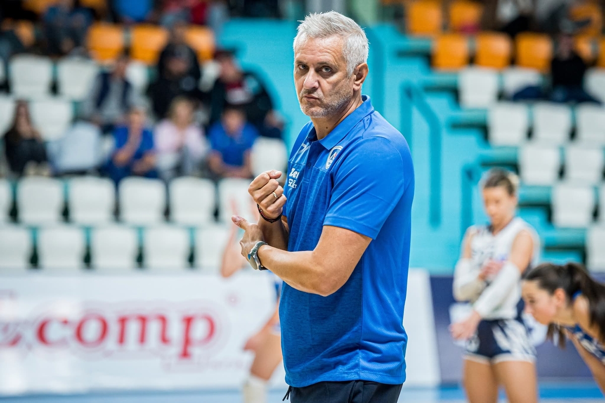 Радослав Арсов след класирането напред в CEV Challenge Cup: Мачовете в Европа добавят качество в "Левски"