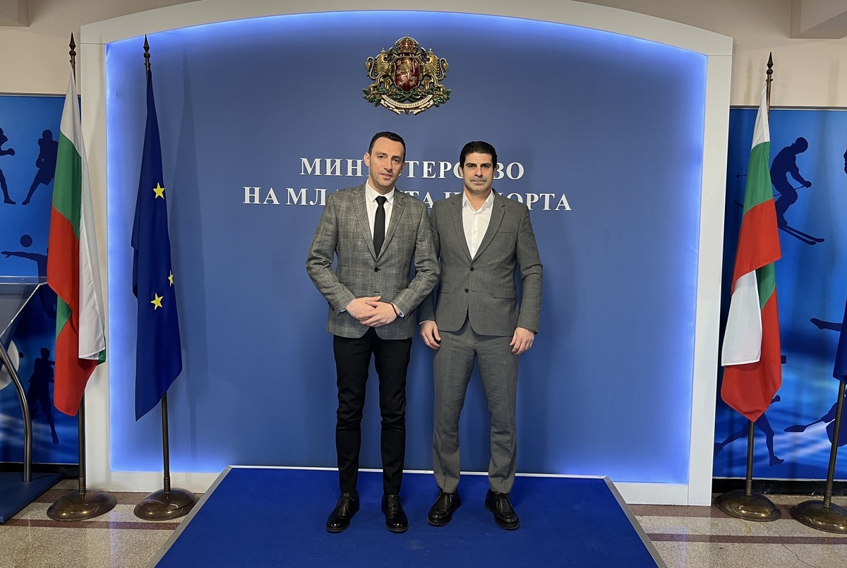 Среща на високо равнище между министъра на спорта и президента на БФС