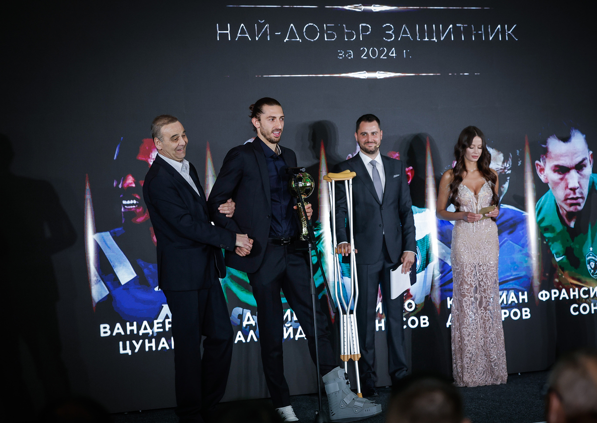 Кристиан Димитров е защитник №1 в България