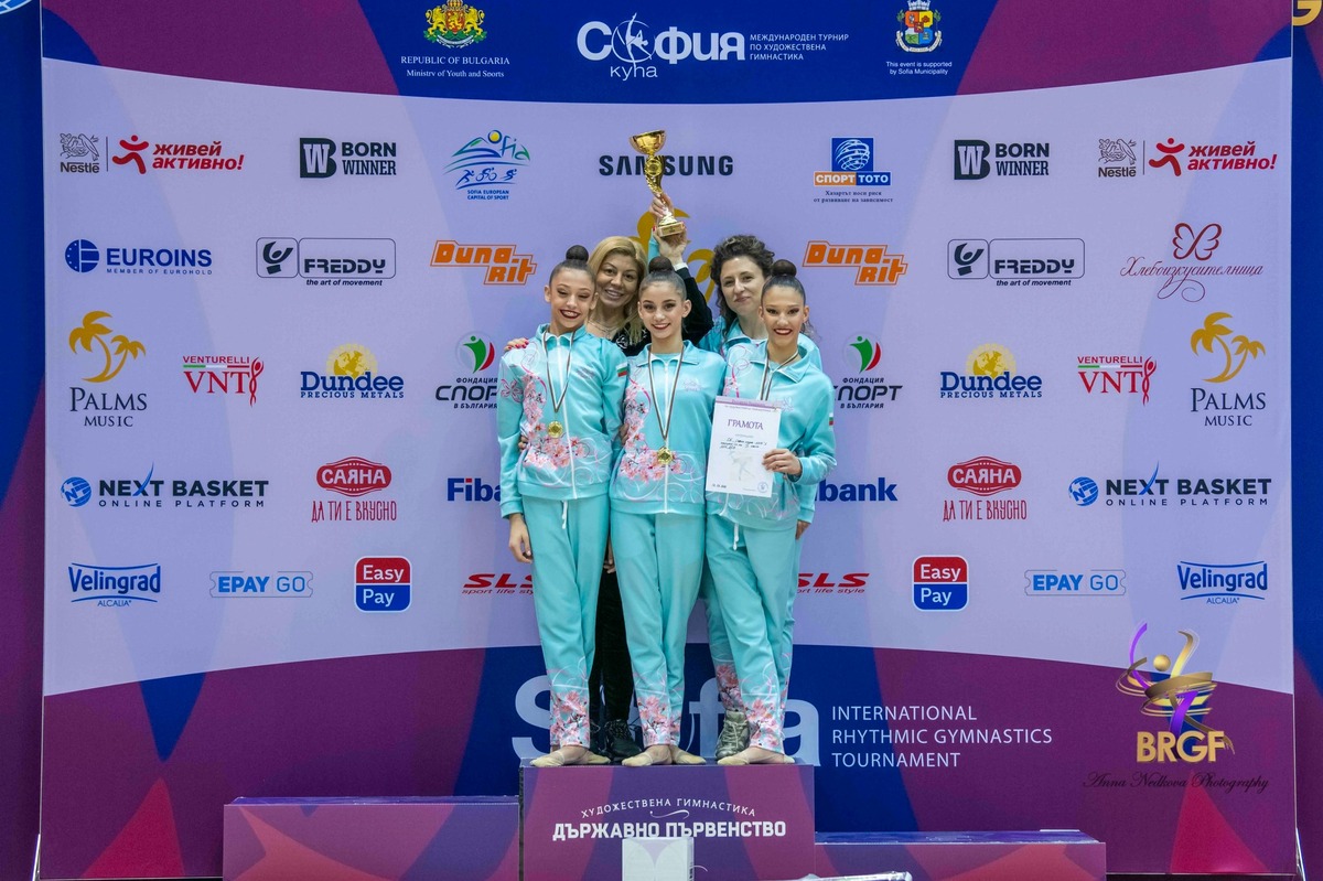 "София Спорт-2017" триумфира при девойките старша на държавното отборно по художествена гимнастика
