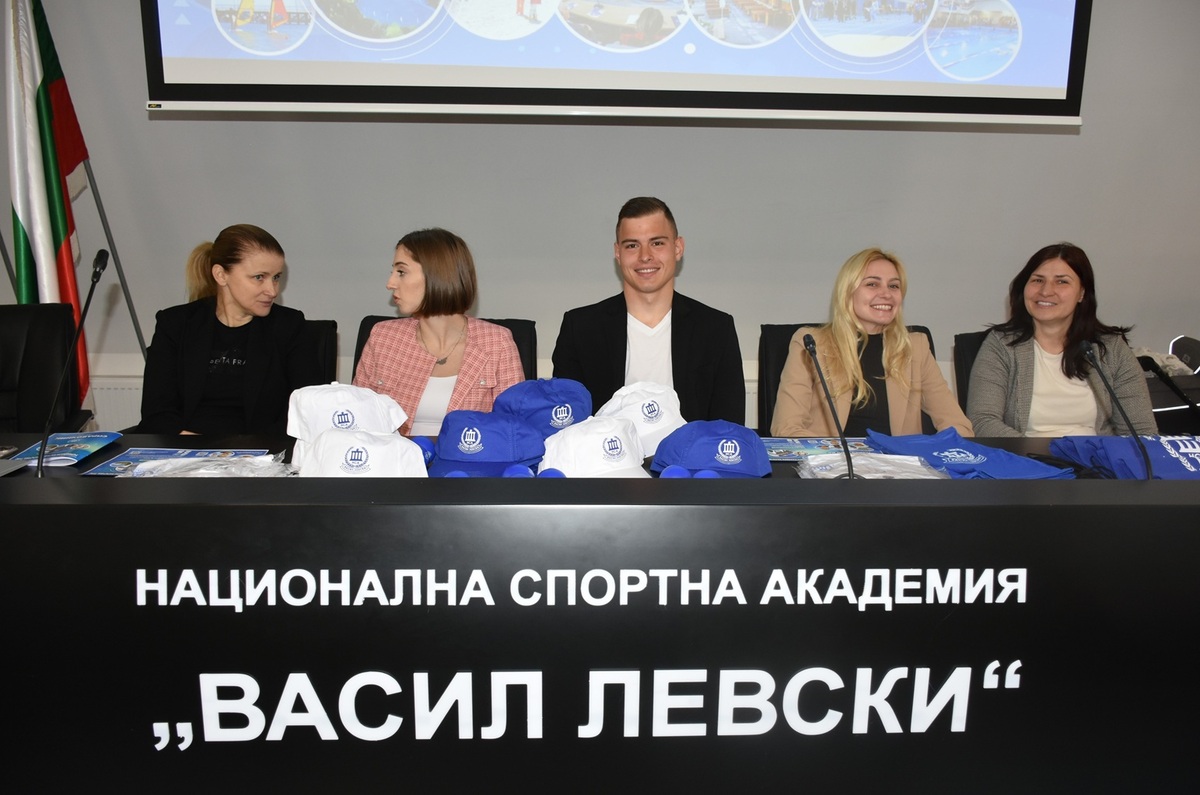 Светослав Вуцов бе част от Деня на отворените врати в НСА "Васил Левски"