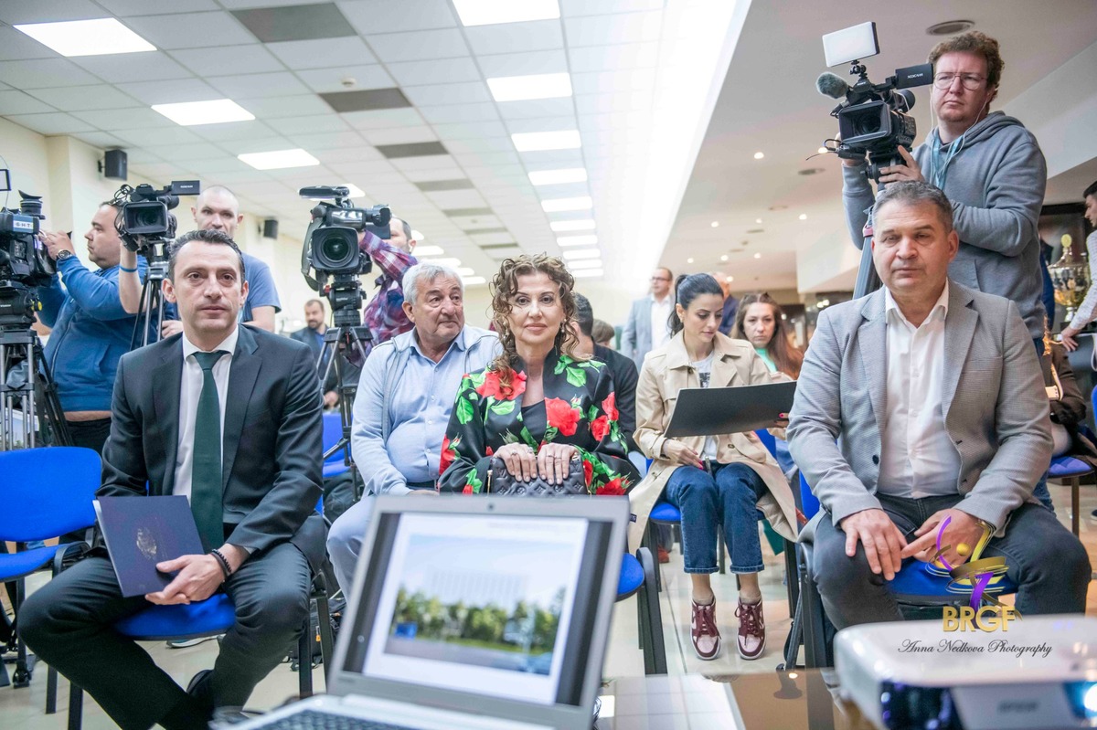 От БФХГ искат да бъде отнет българският паспорт на гимнастичката Елвира Краснобаева