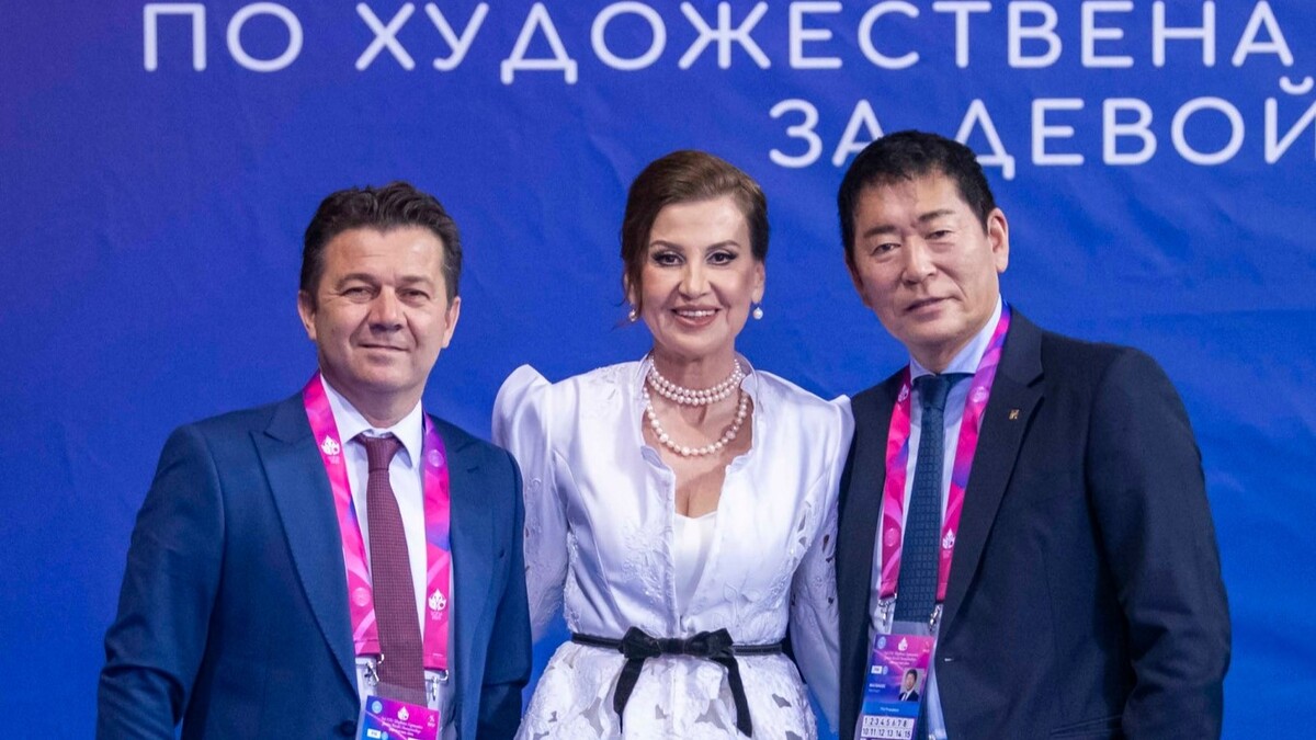 Президентът на ФИГ Моринари Ватанабе откри Световното първенство по художествена гимнастика за девойки в София