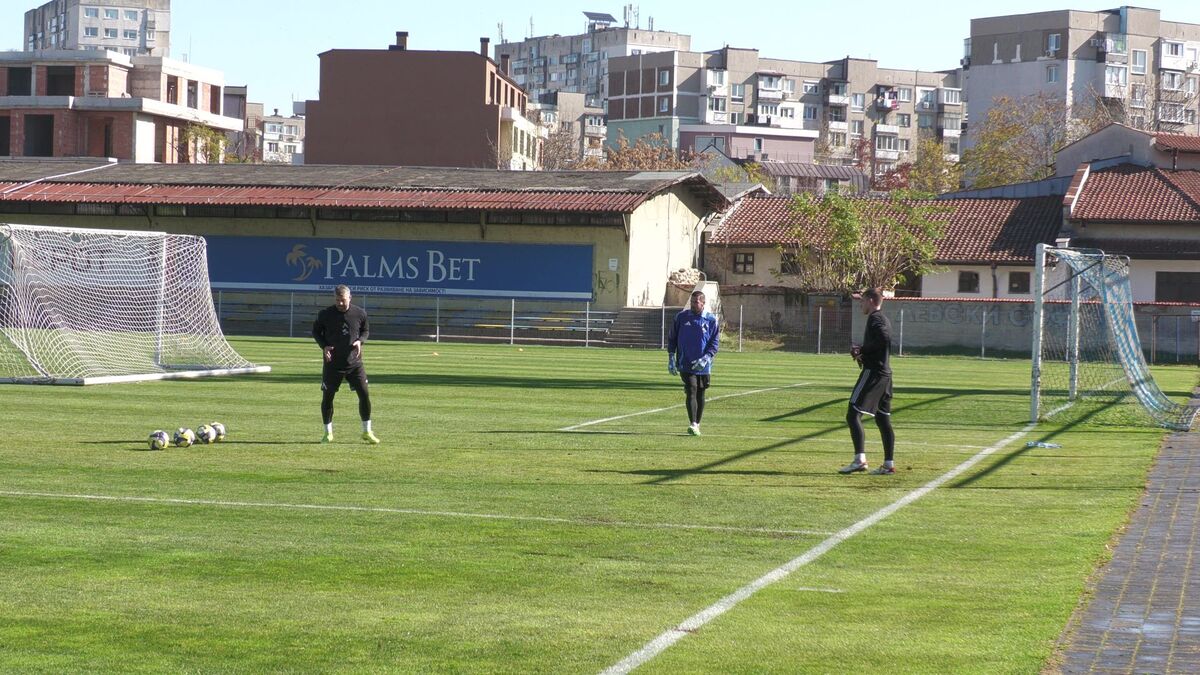 Левски тренира в отлично настроение навръх Деня на народните будители