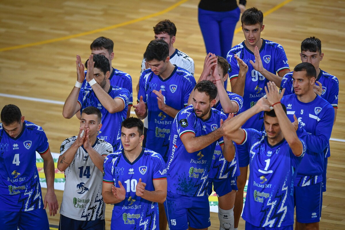 Първата победа за Левски в първенството дойде без проблеми срещу Пирин