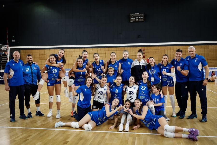 Дамският Левски показа характер и обърна Шезо, но отпадна от Европа