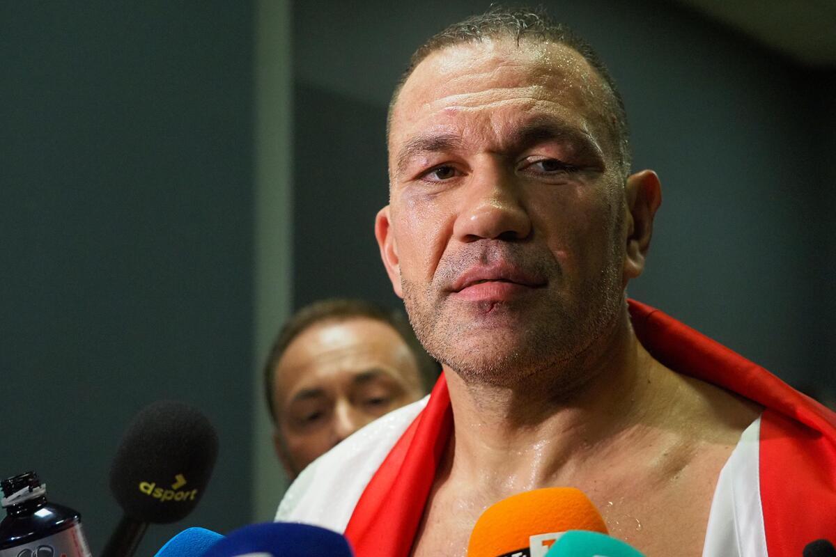 Кобрата: Аз съм шампионът, искам Усик