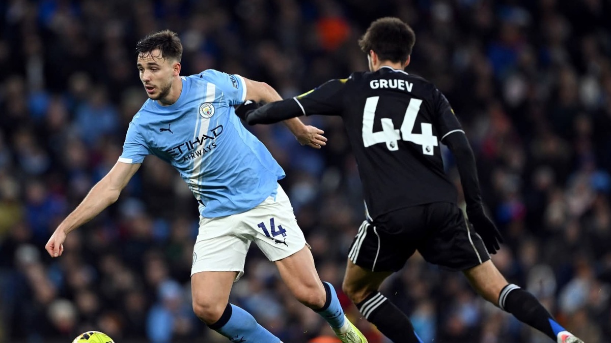 Силен мач на Илия Груев при драматична загуба на Лийдс от Манчестър Сити
