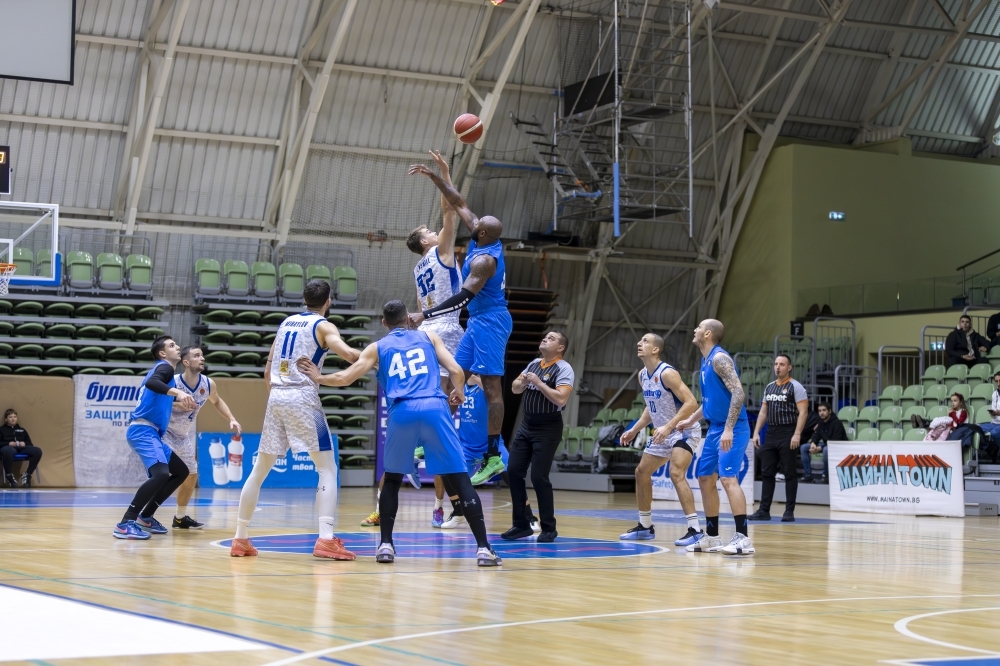 Левски отстъпи на Академик Бултекс 99 в Пловдив