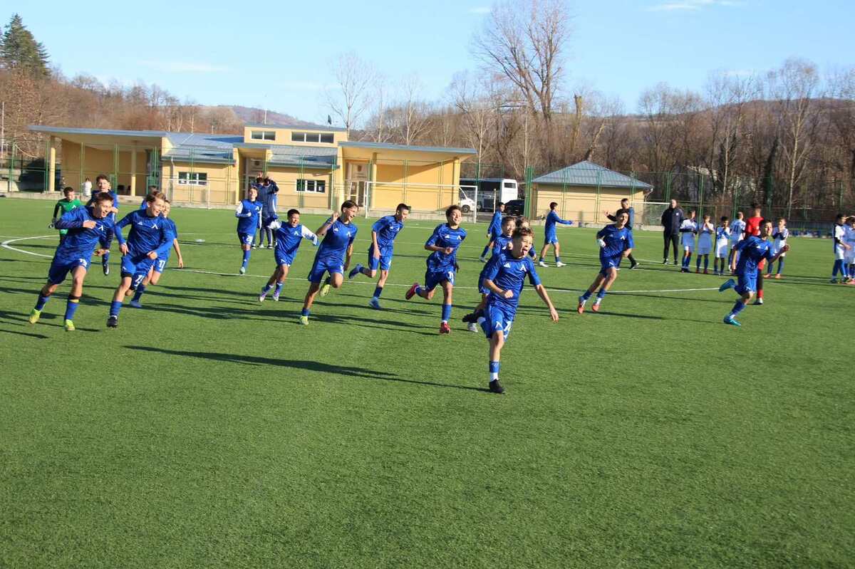 Родените през 2013 г. футболисти на Левски спечелиха първата си купа