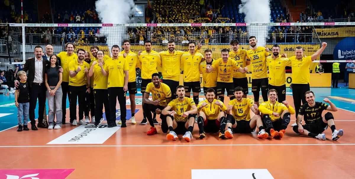 Български национал участва в куриозен мач в Полша