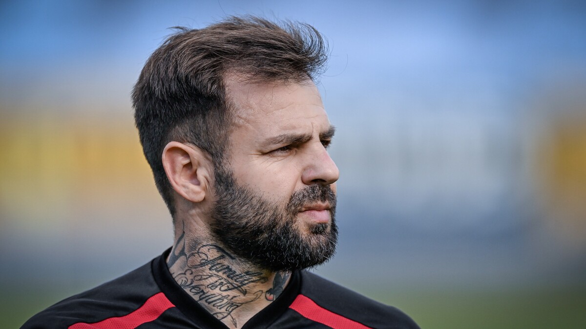 Локо София призова медиите да подкрепят Спас Делев за Футболист на годината