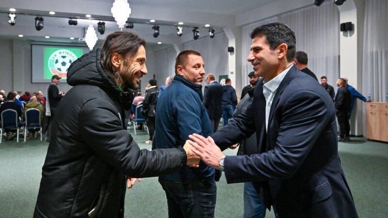 БФС се срещна с над 100 клуба, легенда от САЩ'94 стана шеф в Кърджали