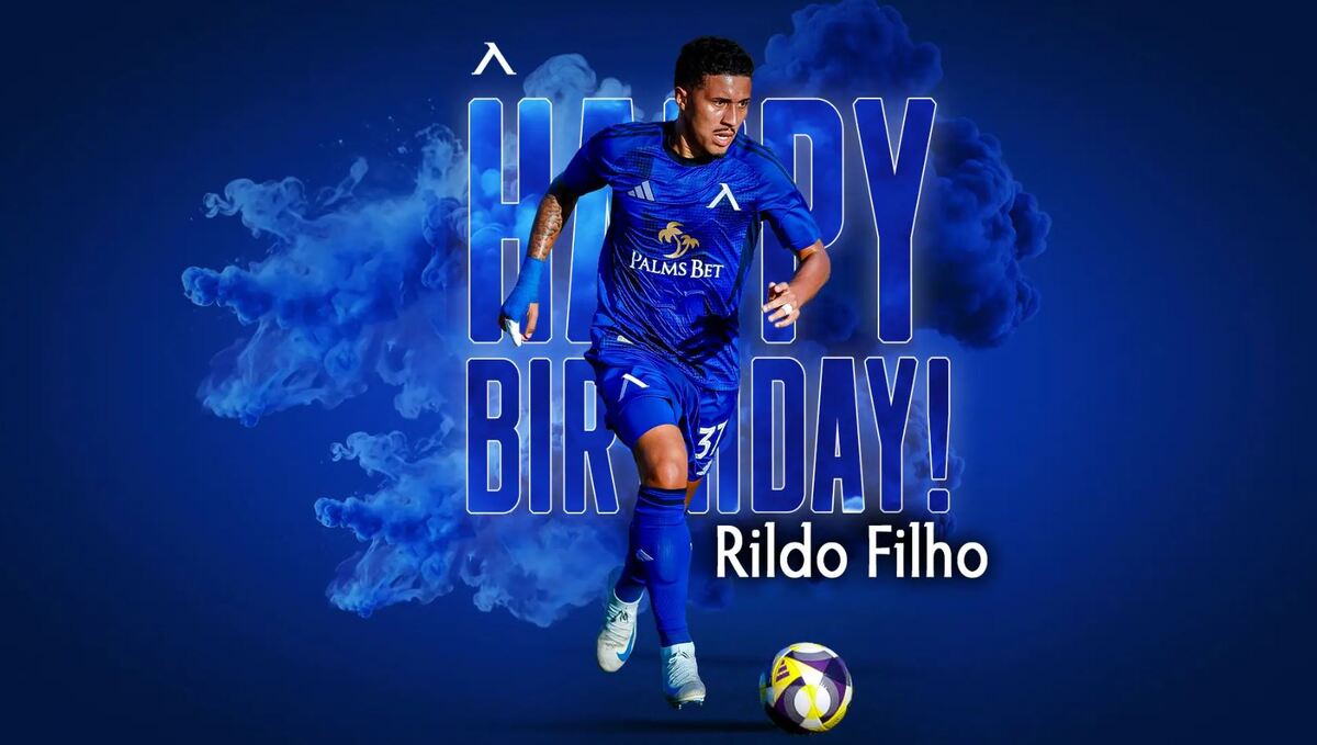 Левски с празнична честитка за рожденика Рилдо