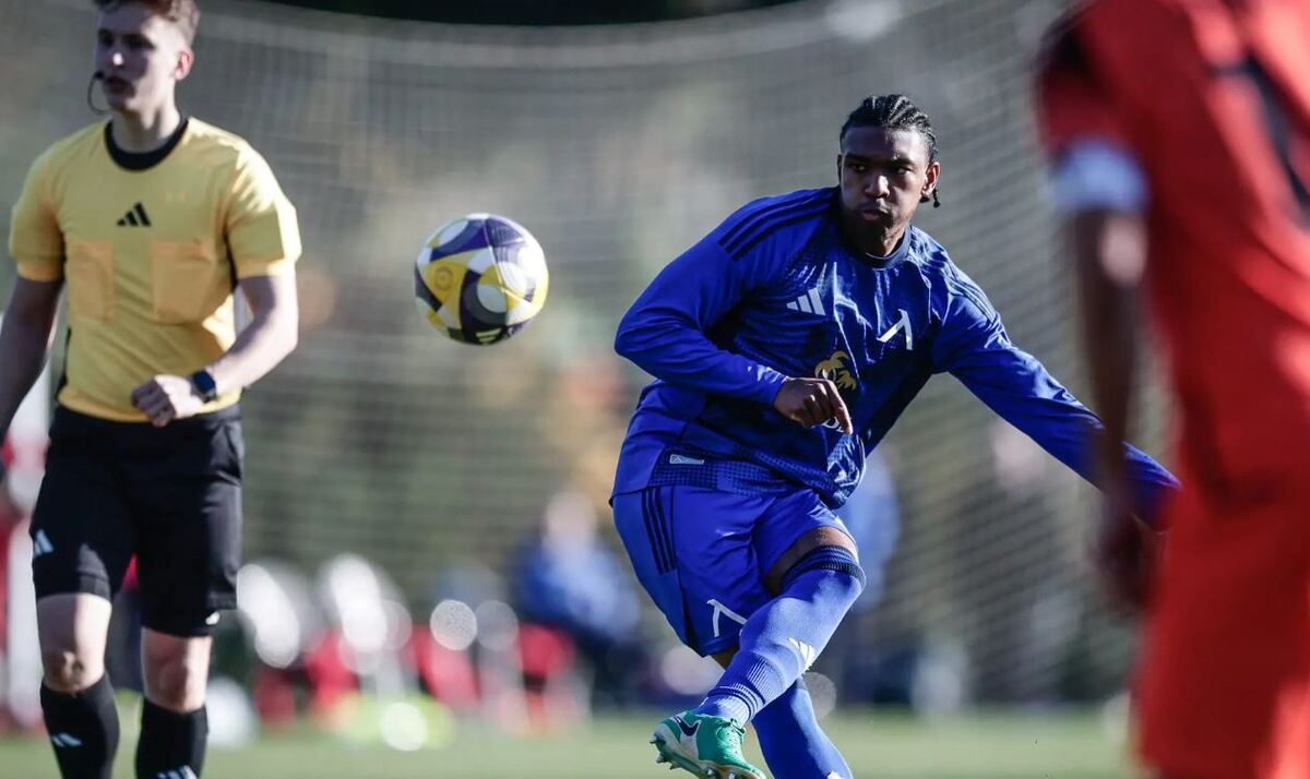 Нулево реми за Левски в проверката със Заглембе Любин