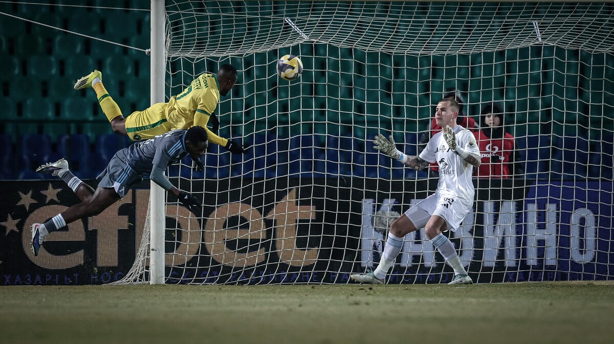 Близо 10 000 евро глоба за Левски заради инцидента с Текпетей