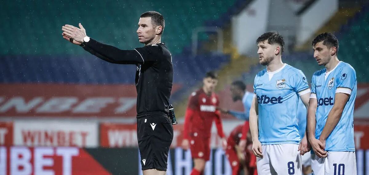 "Главно корумпе" = 3000 евро глоба, обяви БФС