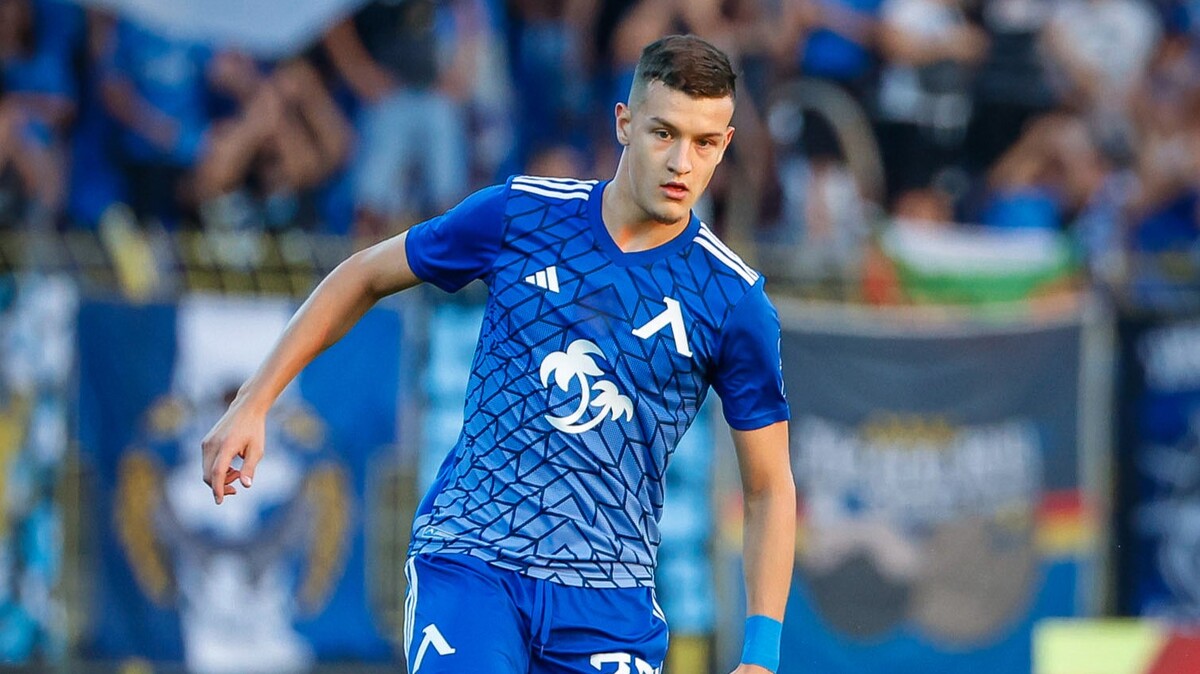 Папи Галчев отива при Славиша Стоянович в Железничар?