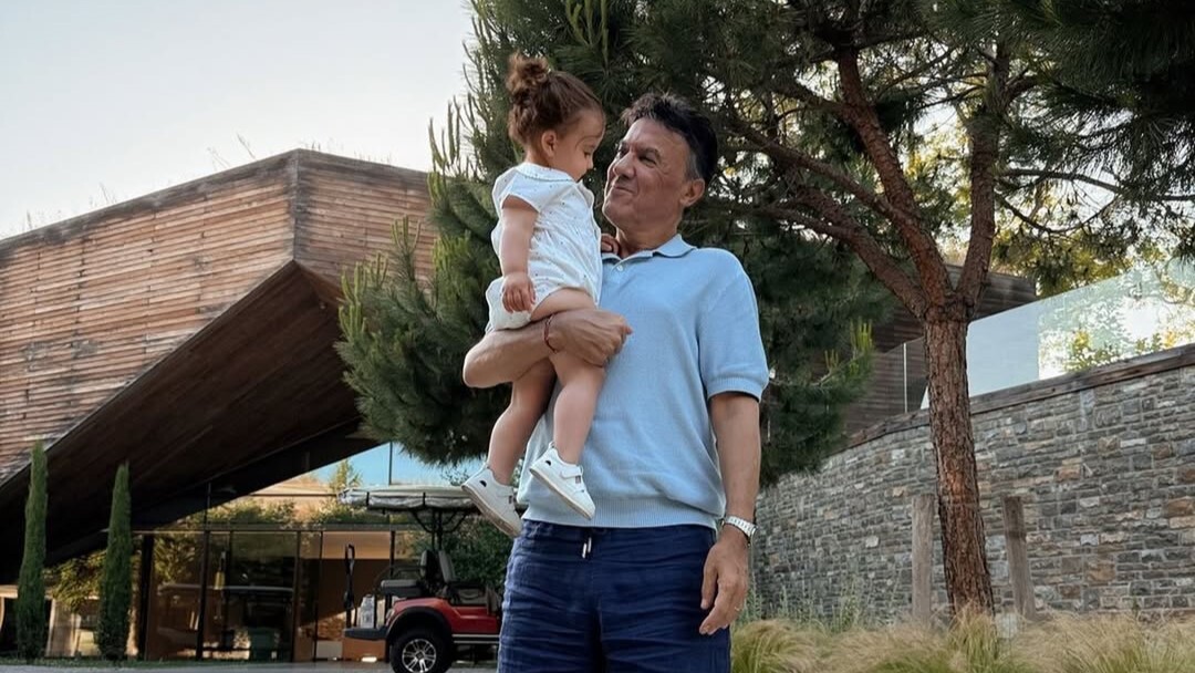 Ники Михайлов с трогателни думи навръх рождения ден на легендарния си баща