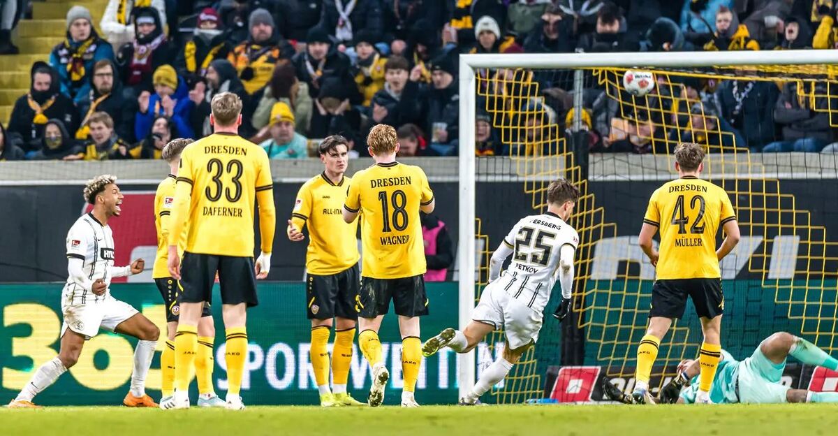 Лукас Петков герой за "елфите" в Германия