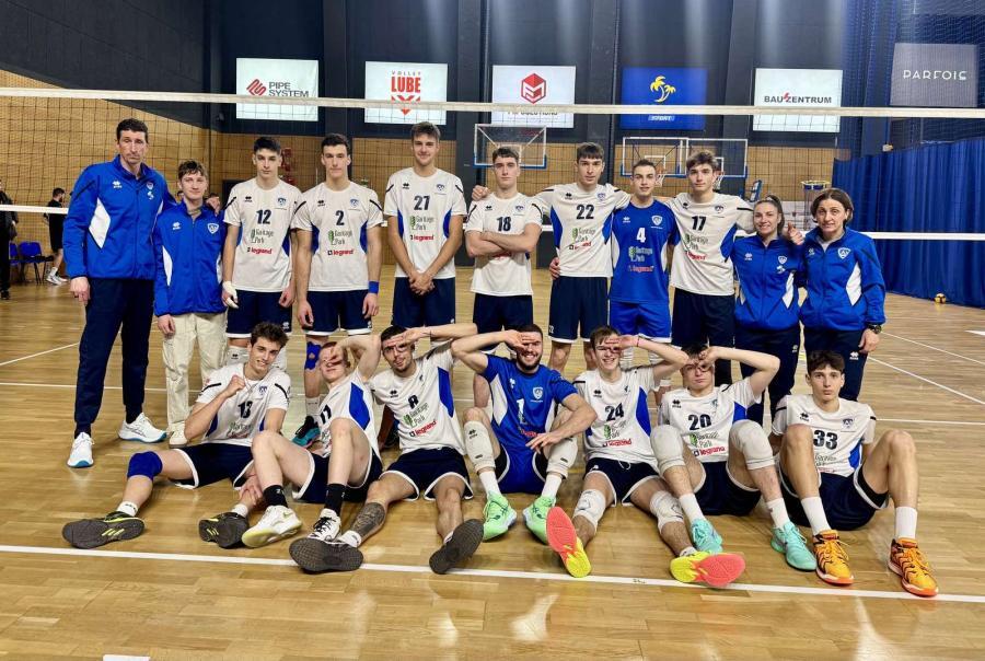 Юношите на Левски взеха мача със Славия, излизат втори