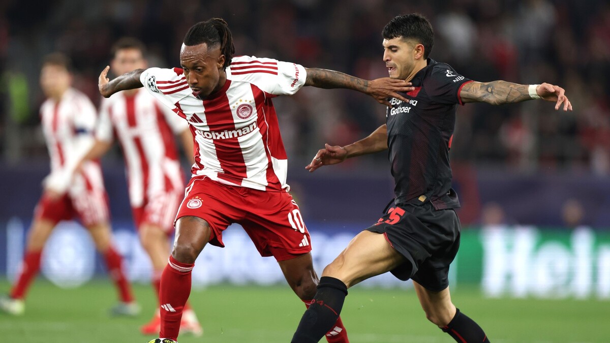 Байер Леверкузен си тръгна от визитата на Олимпиакос с комфортен аванс