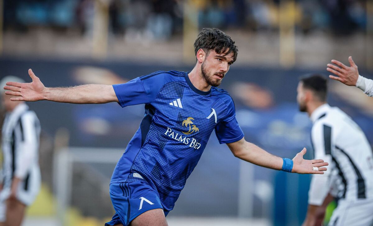 Евертон Бала и дебютантът Стипе Вуликич с най-високи оценки за Левски след успеха над Локо Пловдив