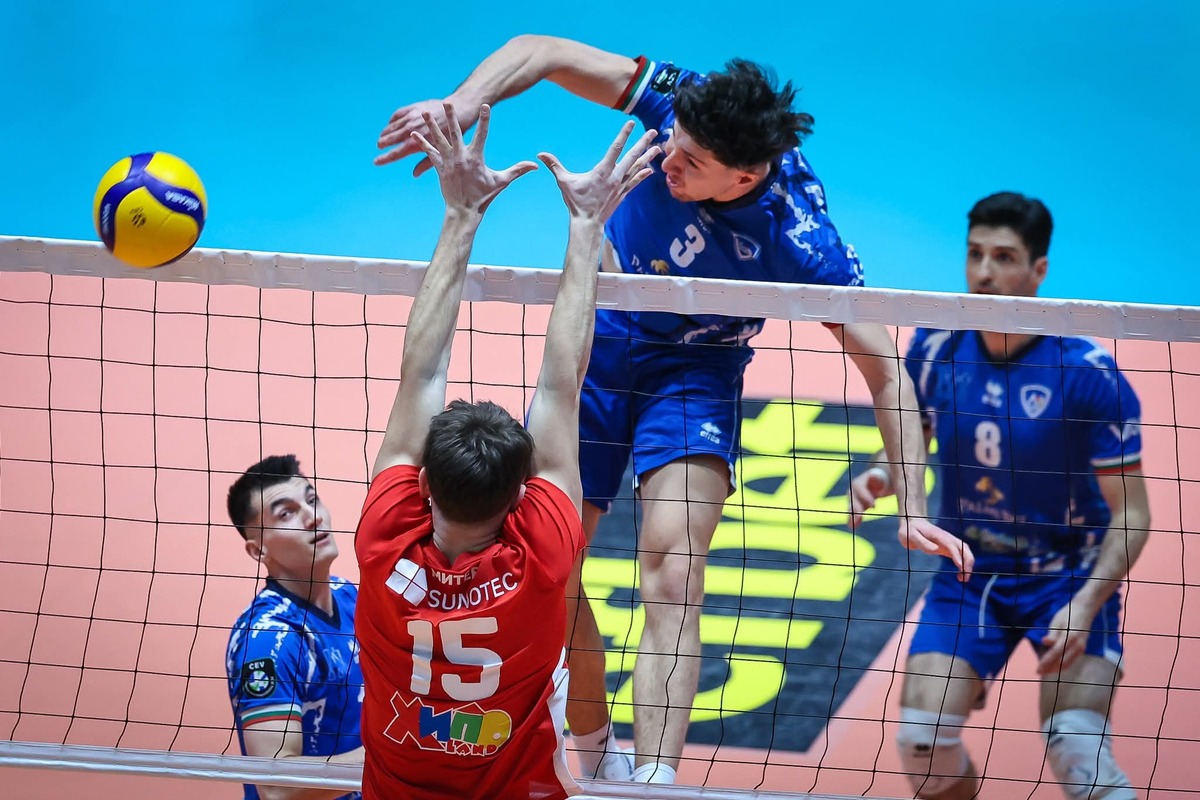 Левски взе категорично дербито с ЦСКА