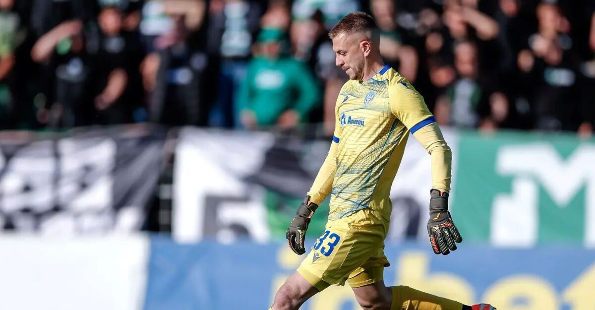 Бивш вратар на Левски приключи с Черно море