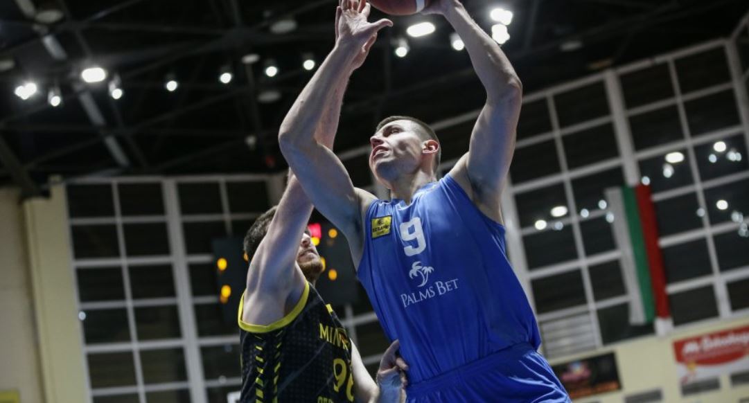 Левски гостува на Миньор Перник в НБЛ