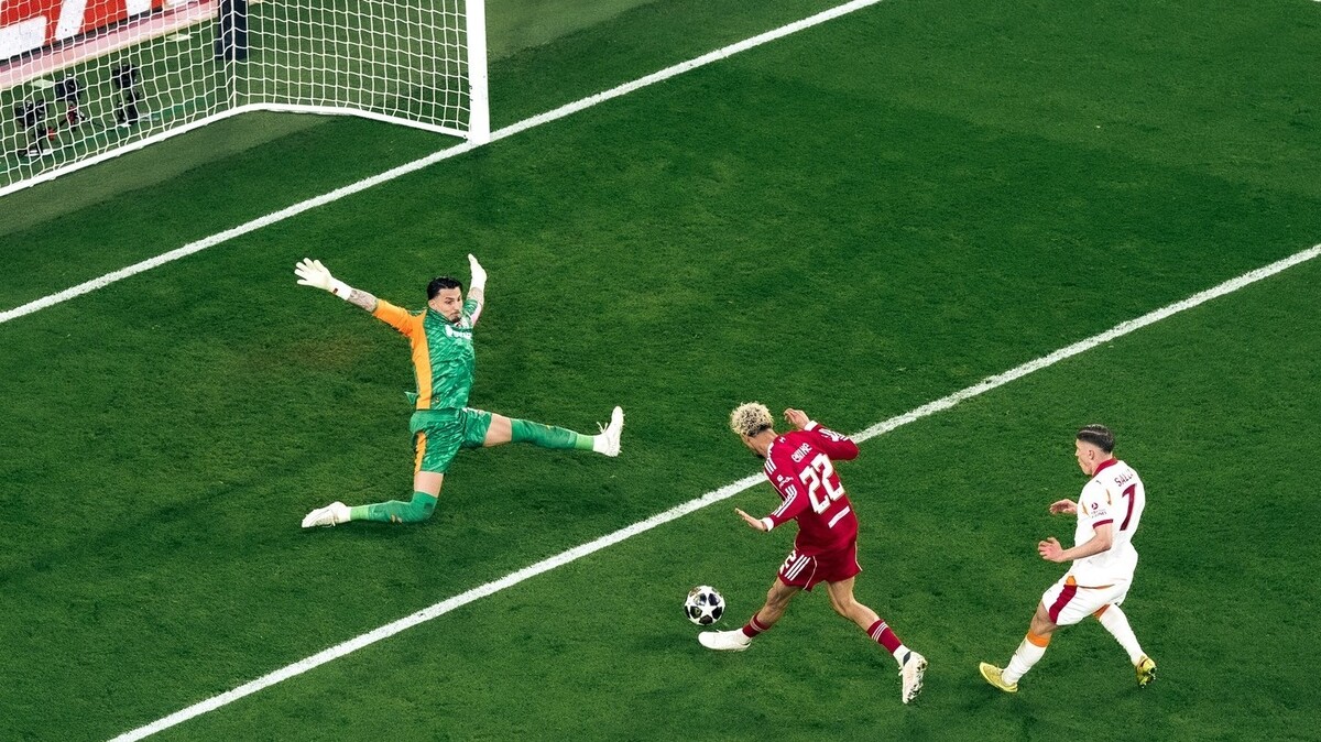 Ливърпул сгази Галатасарай и е на 1/4 финал в ШЛ