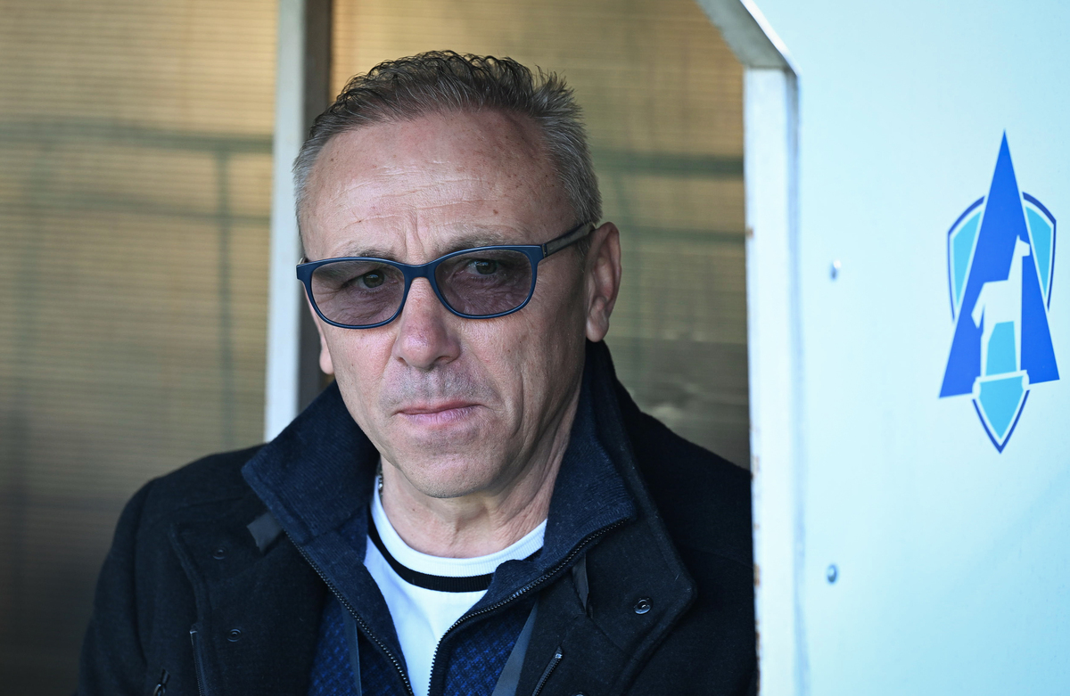 Илиан Илиев говори преди мача Левски - Черно море и коментира напускането на Пламен Илиев