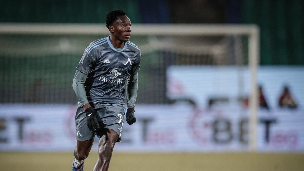 Оливер Камдем с първа повиквателна за Камерун