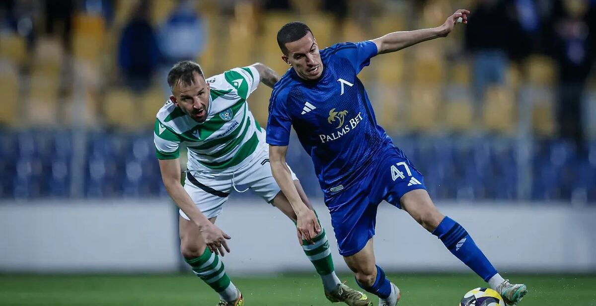 Левски без Бурас срещу Добруджа