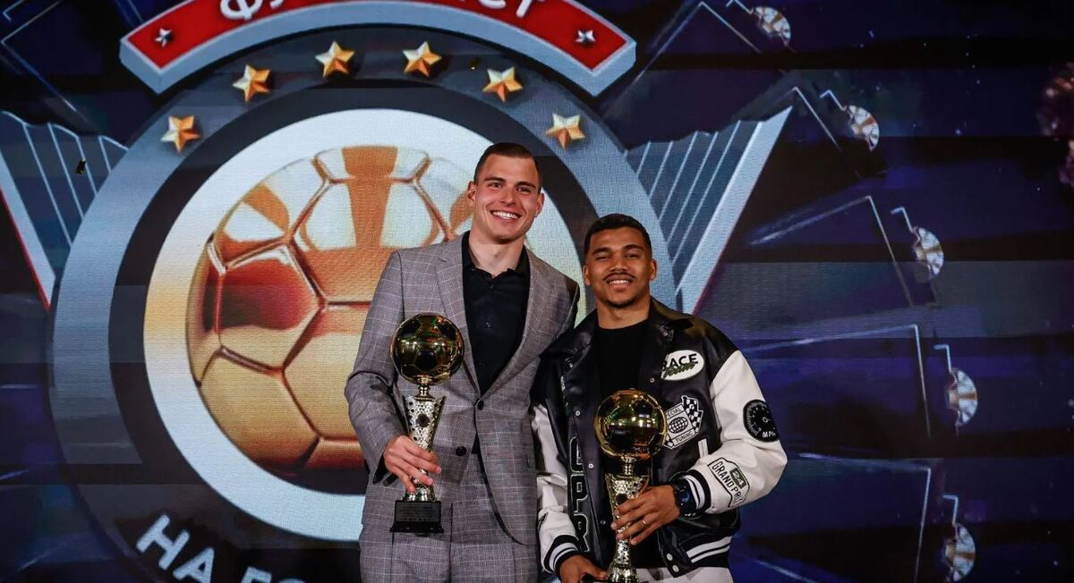 Вуцов и Майкон с призове от церемонията за Футболист на годината