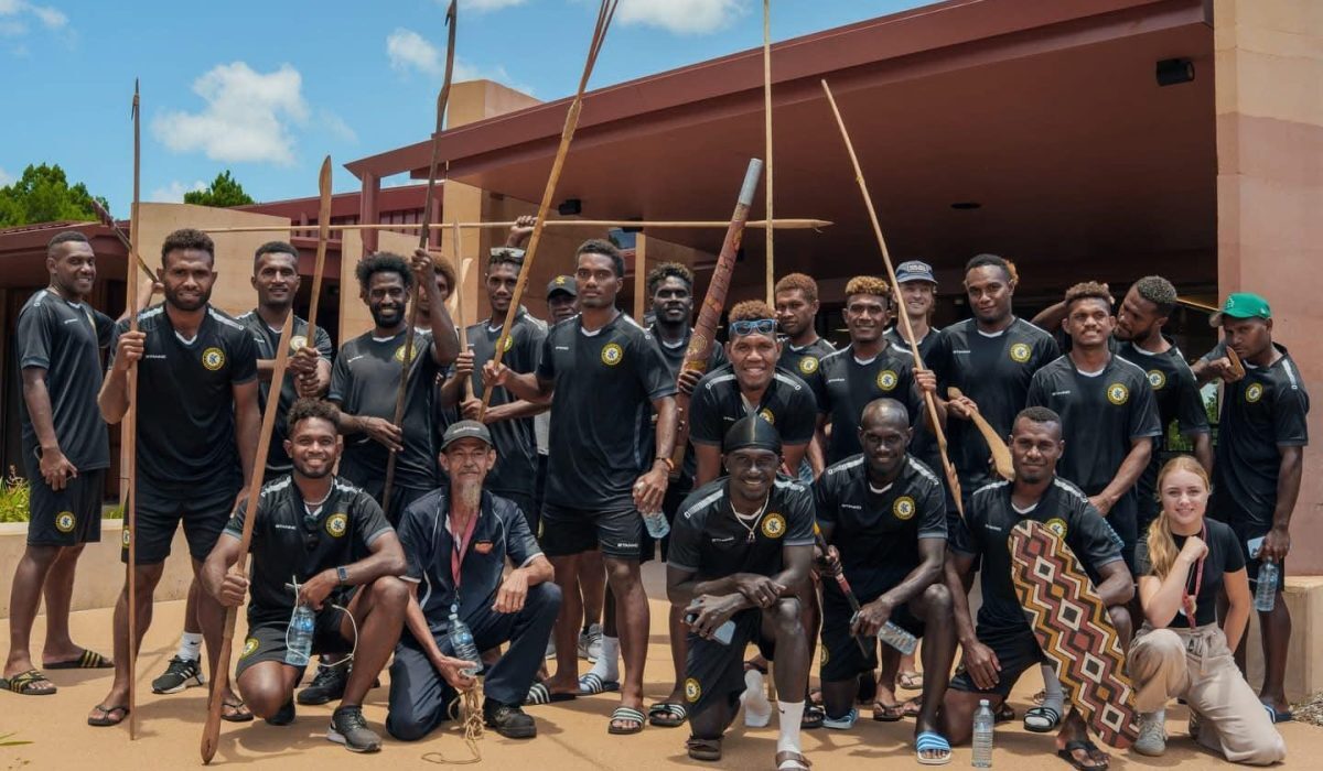 Ма'нго и Рафаел Леа'и излизат за Соломоновите острови срещу България