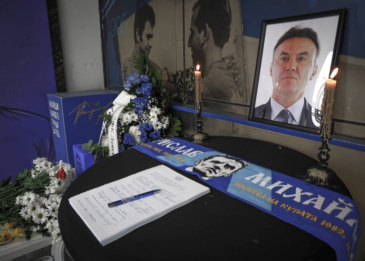 Днес се сбогуваме с Борислав Михайлов