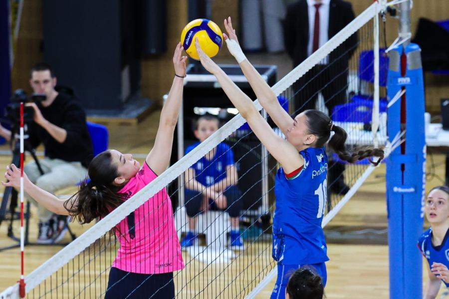 Левски отстъпи на ЦПВК в първия полуфинал при жените