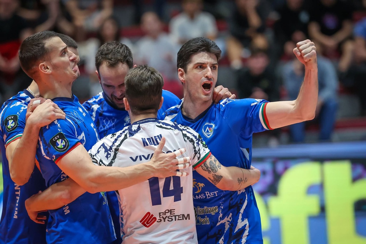 Левски приема ЦСКА в мач №3 от серията при мъжете