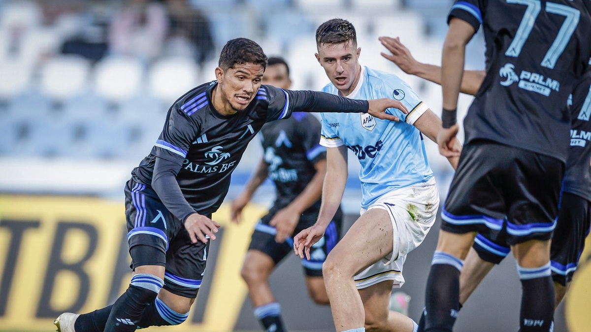 Левски посреща Арда на "Герена"