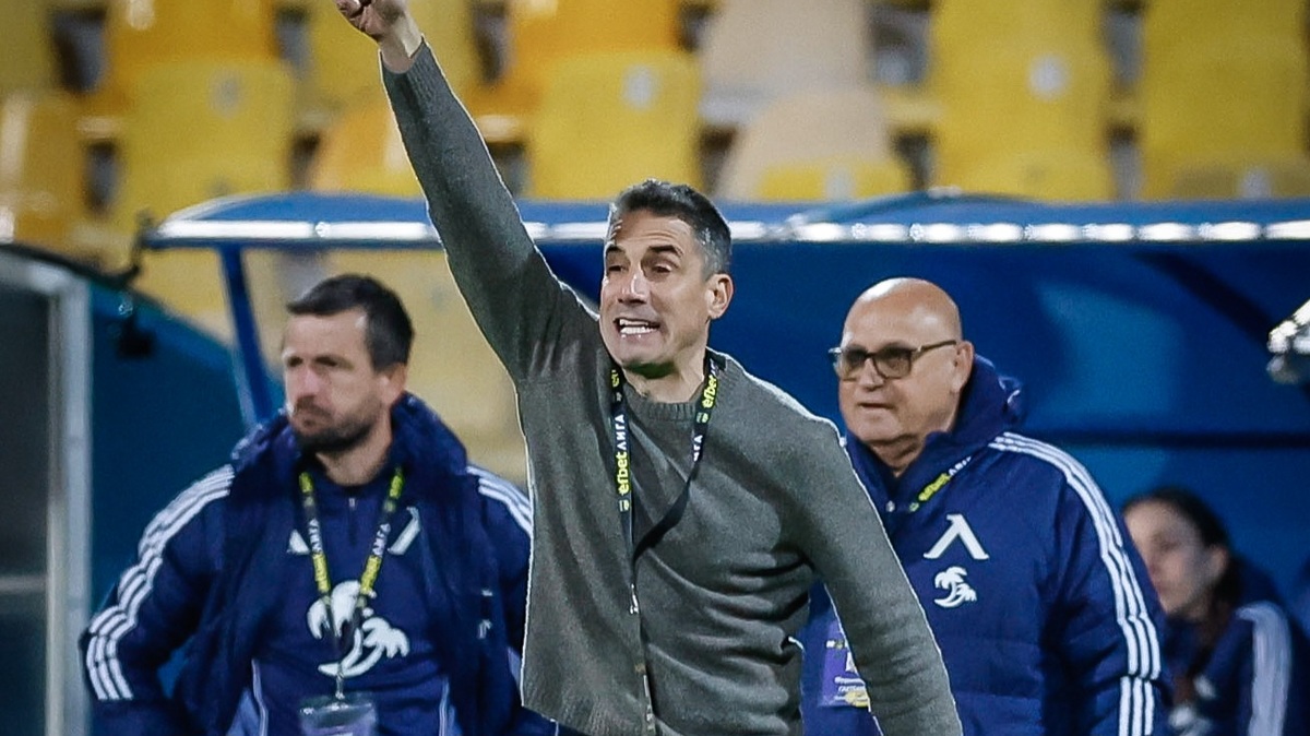 Веласкес няма да води Левски срещу ЦСКА?