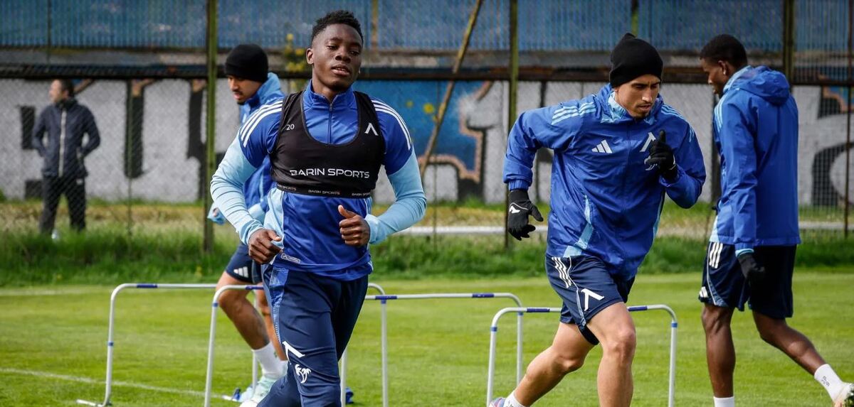 Левски със закрита тренировка в петък