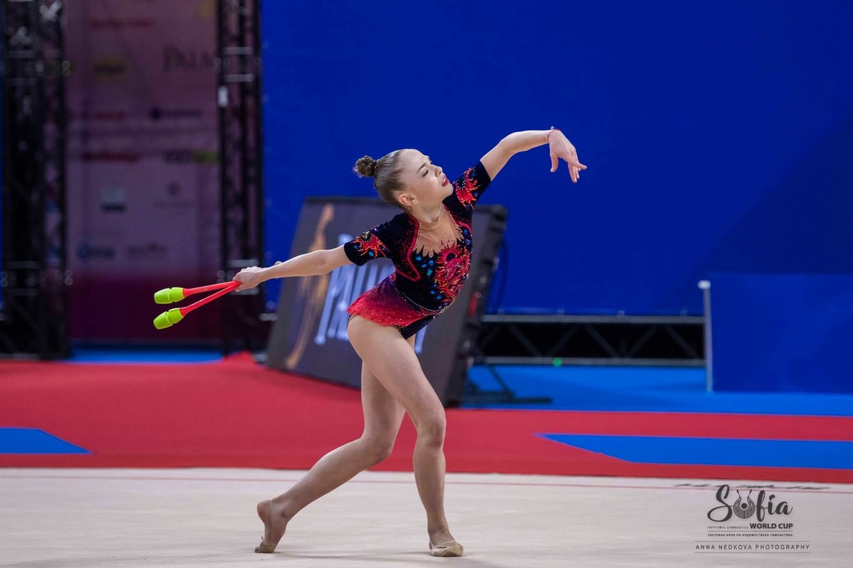 След ден 1 на СК в Баку: Стилияна Николова четвърта в многобоя, Ева Брезалиева 16-та