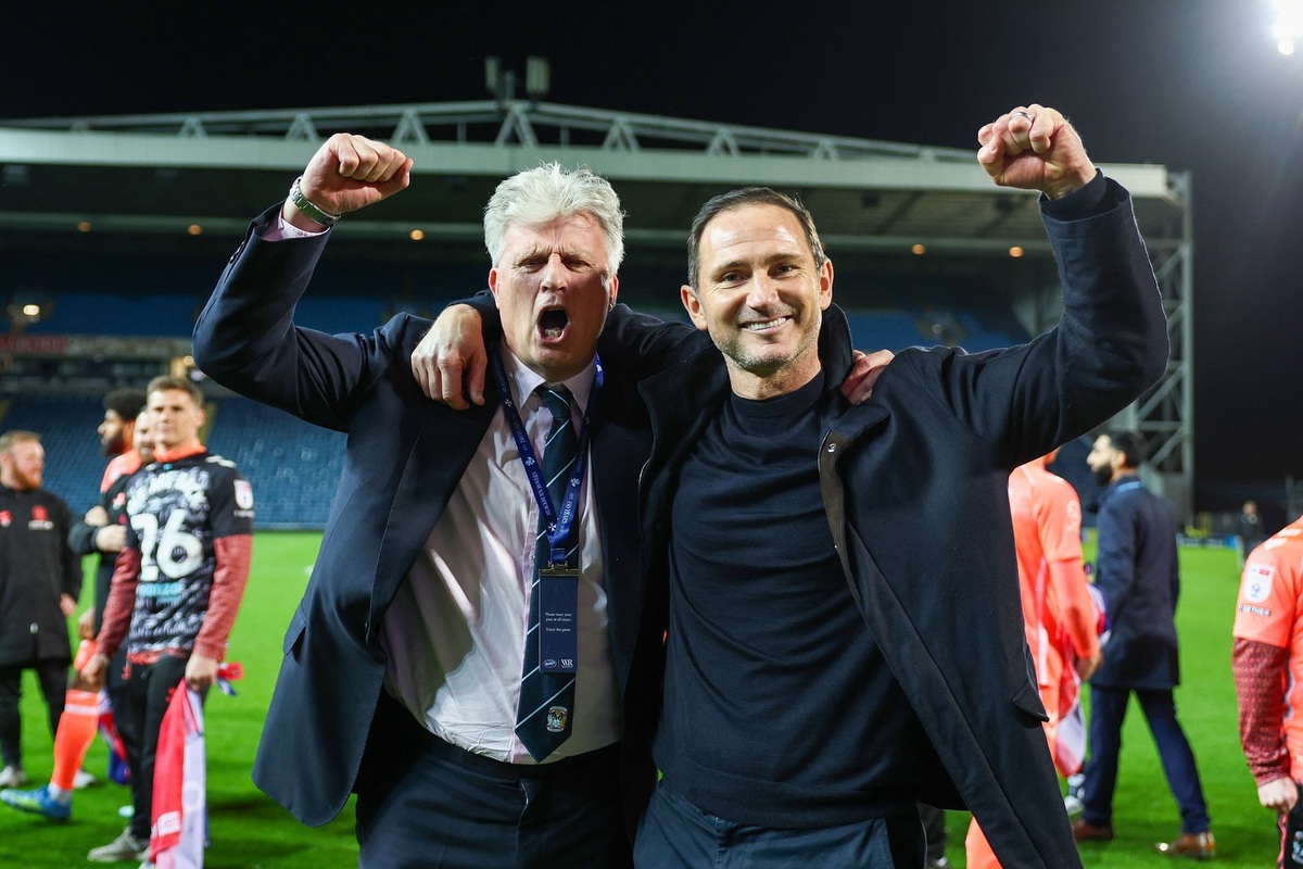 Лампард върна Ковънтри в елита след 25-годишно изгнание