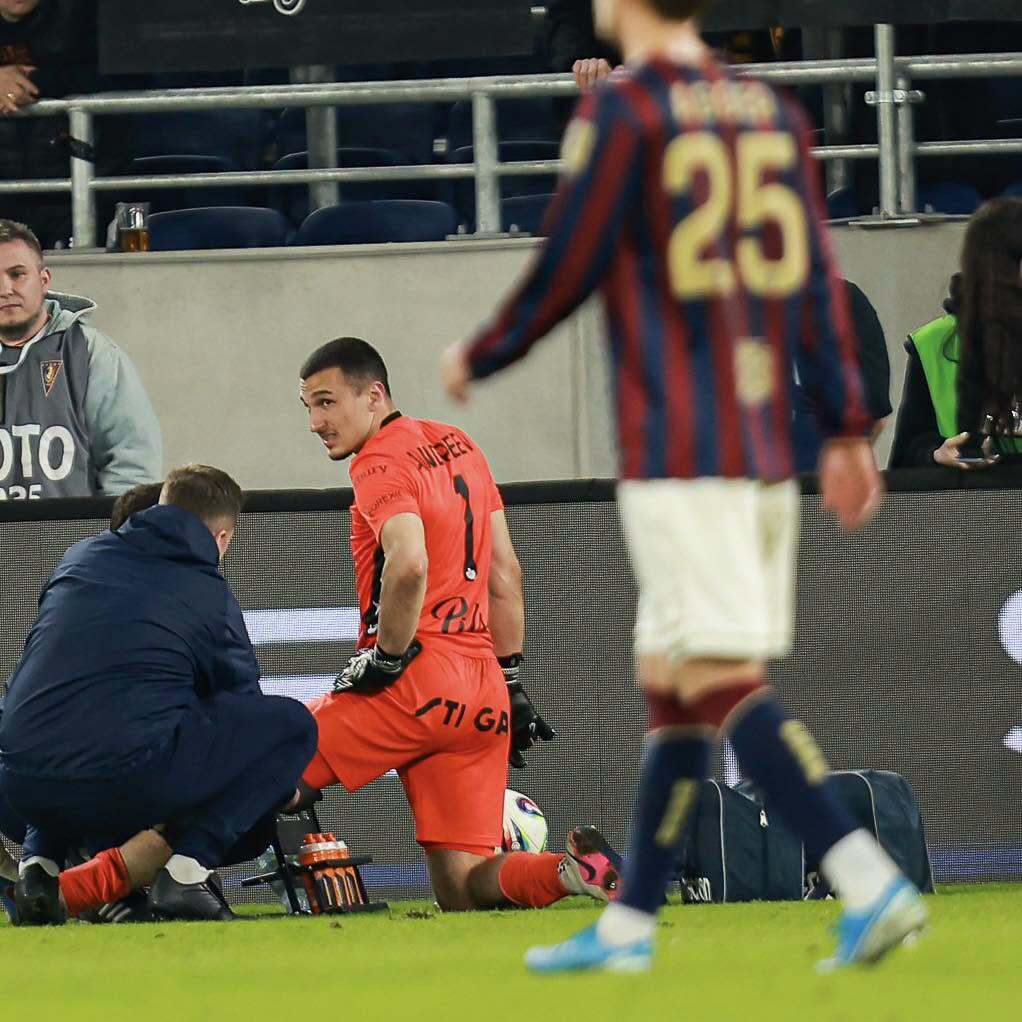 Пламен Андреев след болезнения дебют за Лех: Мислех, че няма да успея да завърша мача